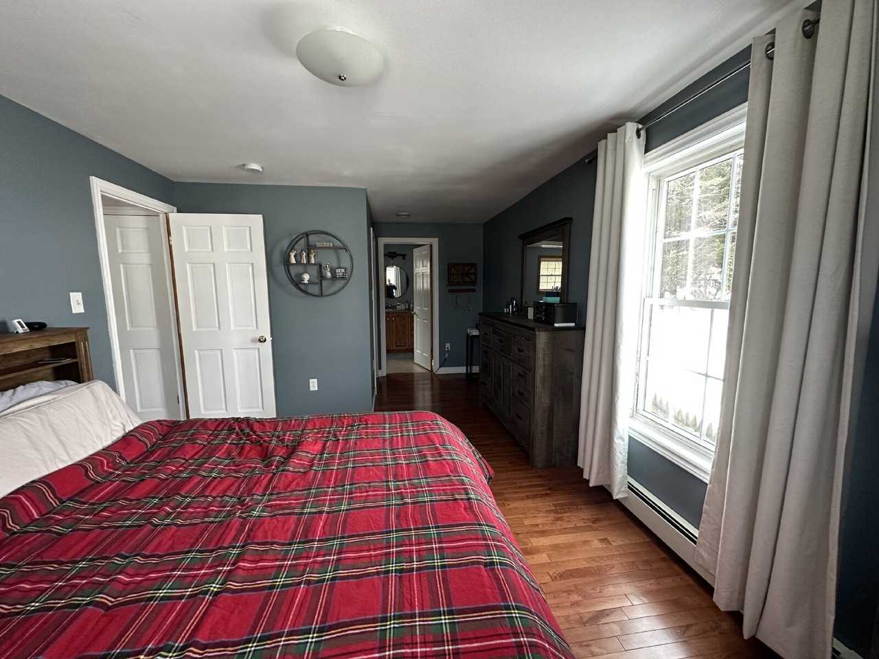 39 Lawn Ave - Photo 4 of 30