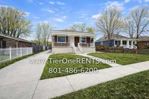 featured image of 635 E Warnock Ave Unit A