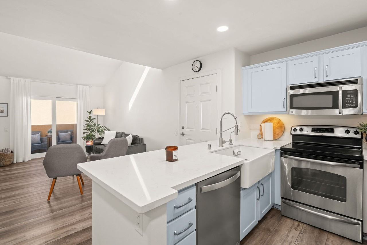 5252 Balboa Arms Dr #231 - Photo 3 of 48