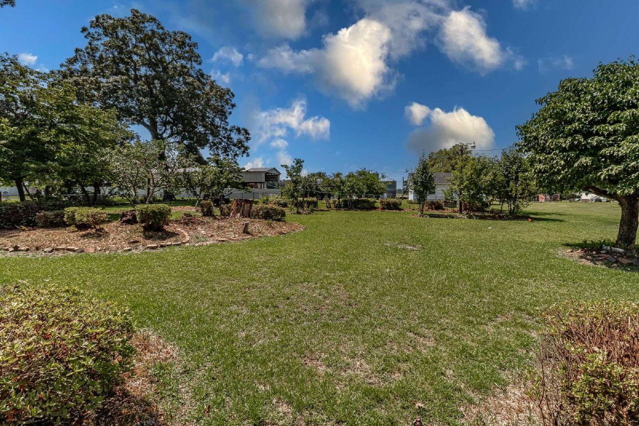 2342 Big Daddys Rd - Photo 3 of 24