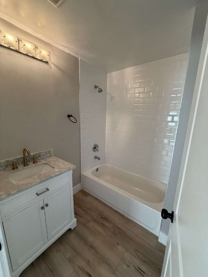 2804 Elmwood Ave - Photo 6 of 10