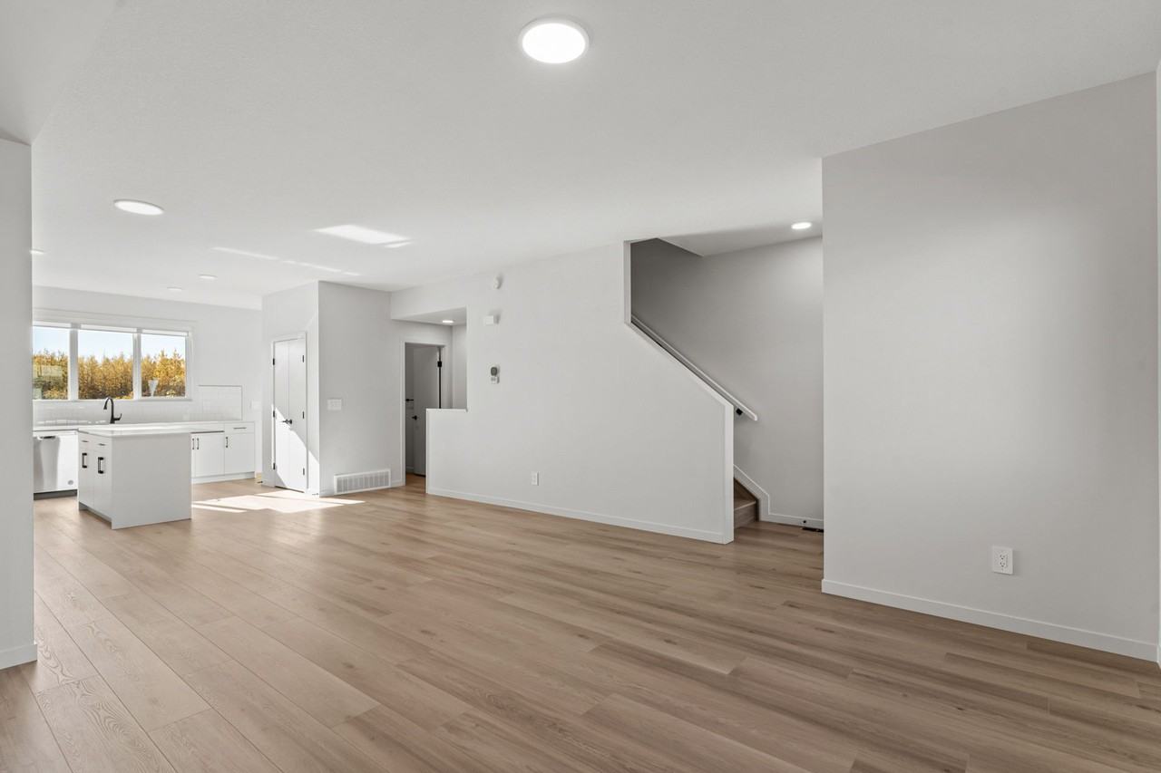 Westwind Drive 16 Plex - Photo 5 of 12