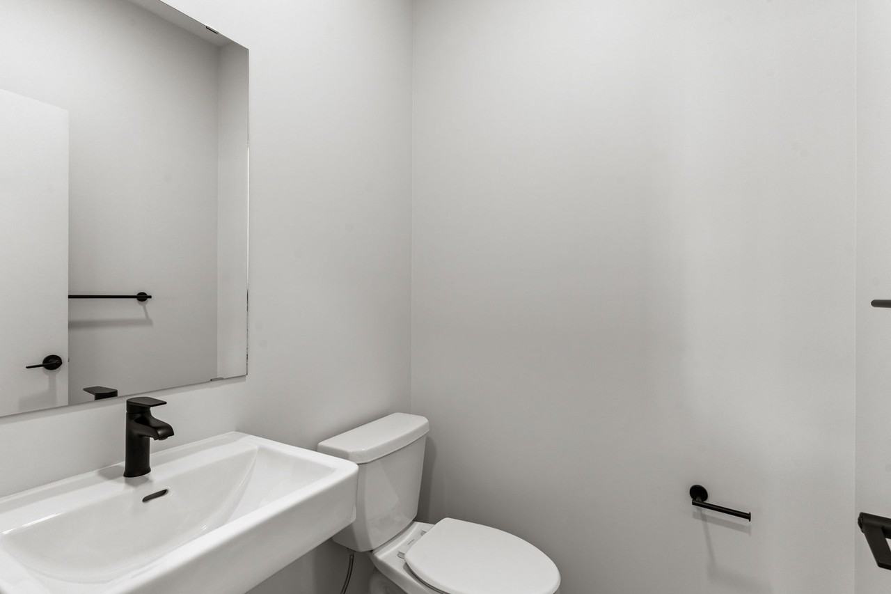 Westwind Drive 16 Plex - Photo 6 of 12