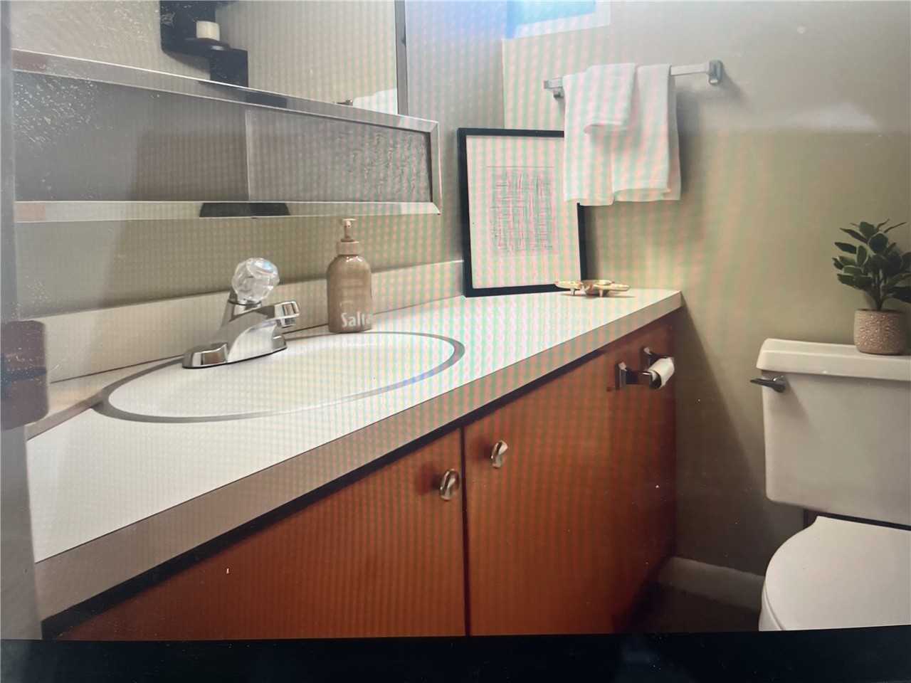 2118 E Browning Ave - Photo 3 of 19