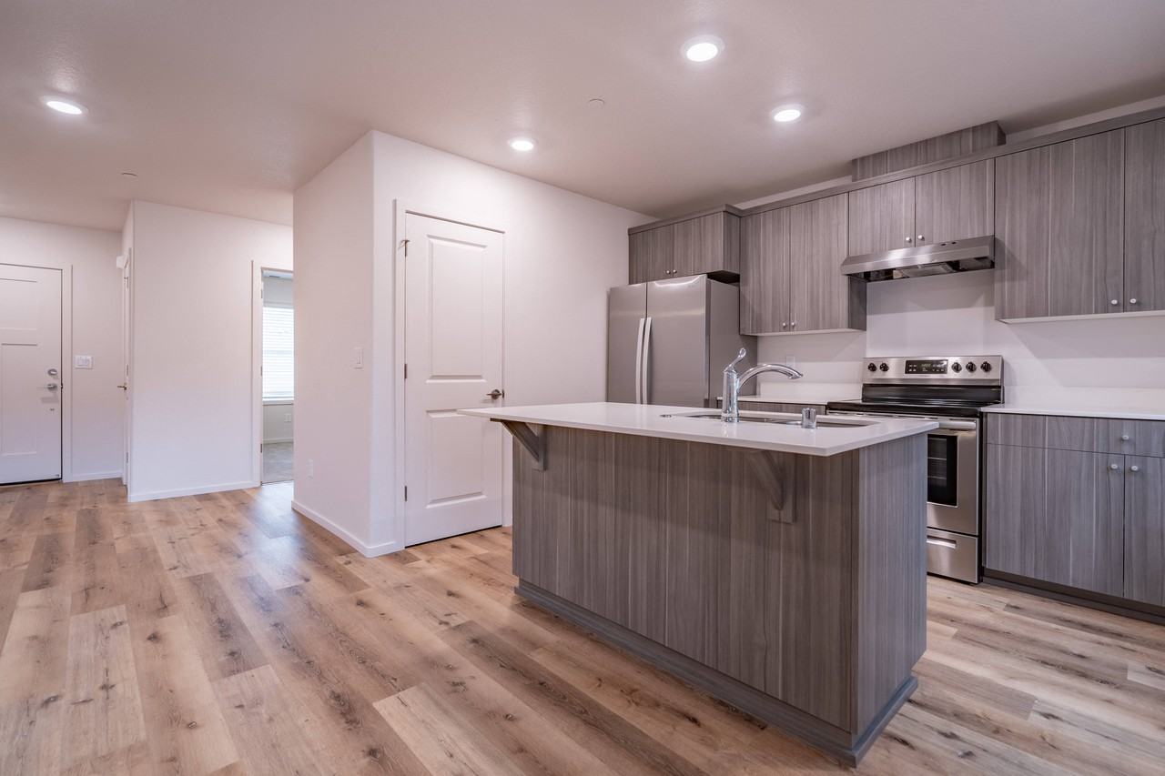 Roosevelt Commons - Photo 2 of 20