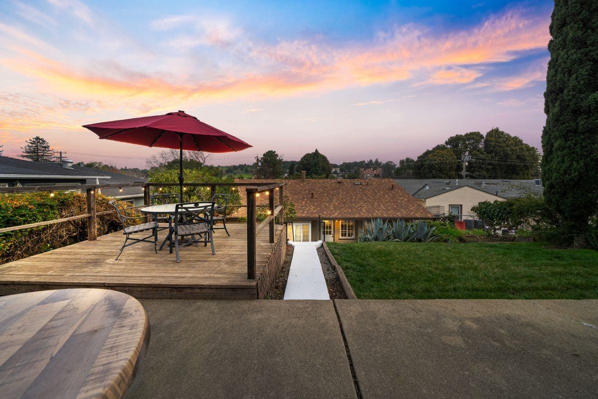 22123 Main St - Photo 4 of 28