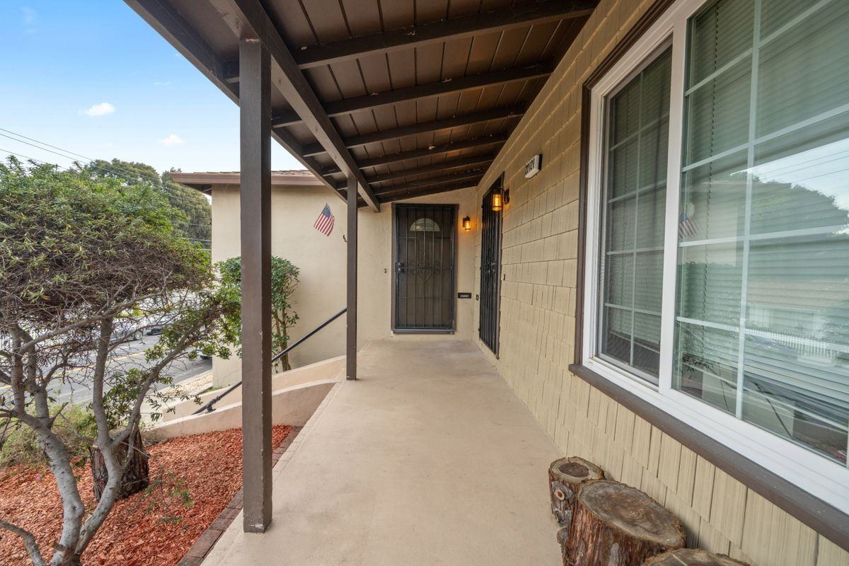 22123 Main St - Photo 5 of 28