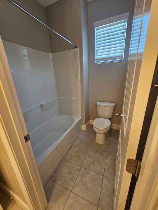 2111 Parsons Dr - Photo 3 of 18