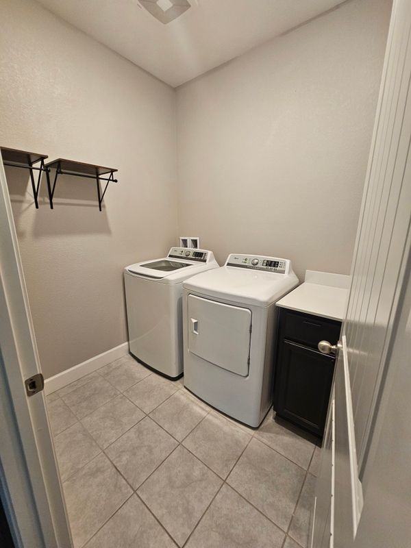 2111 Parsons Dr - Photo 5 of 18