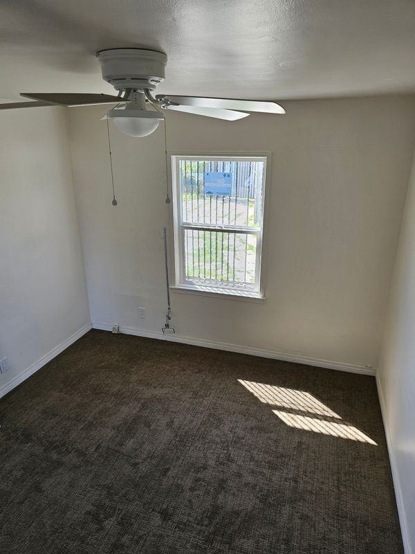 10527 Pace Ave - Photo 4 of 4