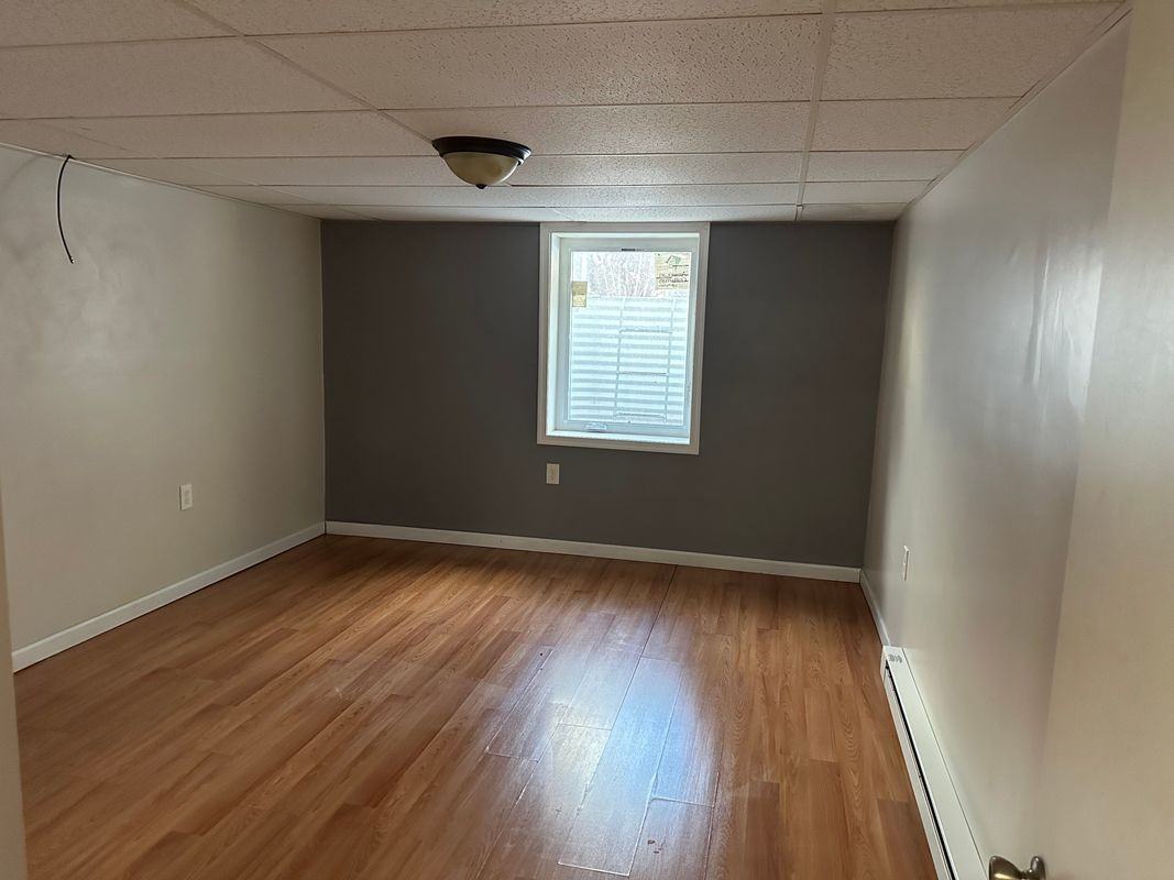 120 Frank St - Photo 2 of 8