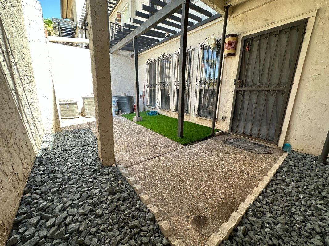 101 W Del Mar Blvd ##6c - Photo 3 of 25