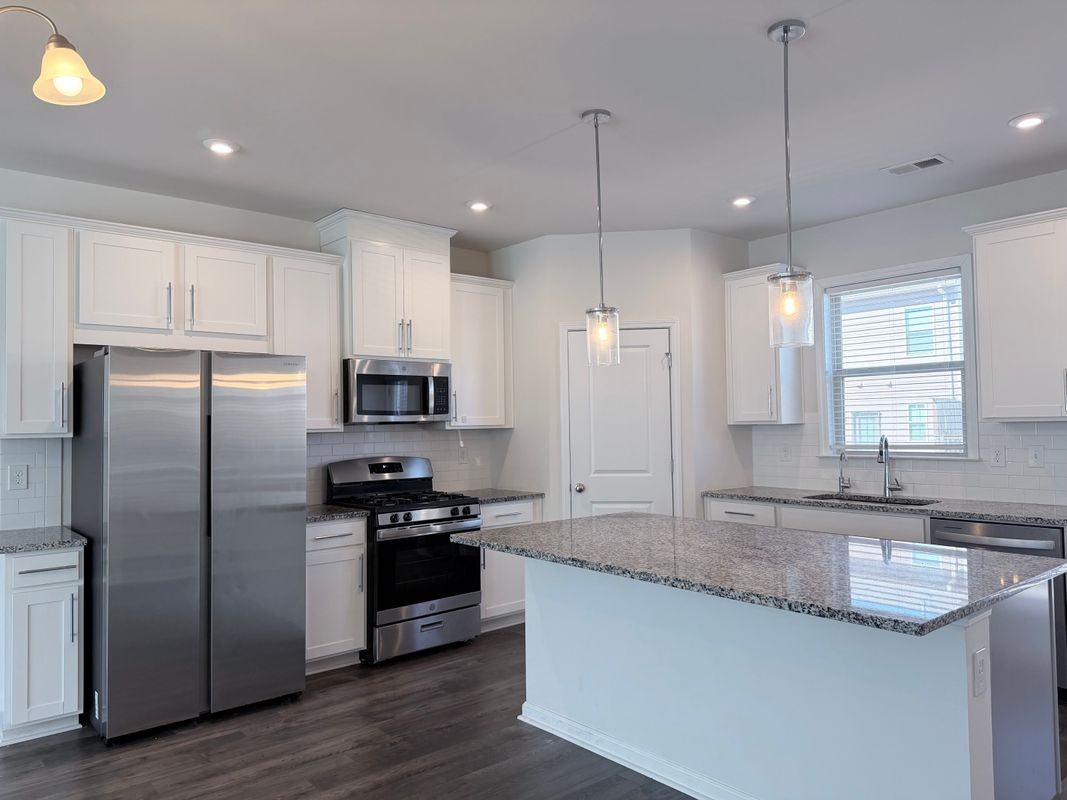 3668 Hidden Valley Cir - Photo 2 of 20