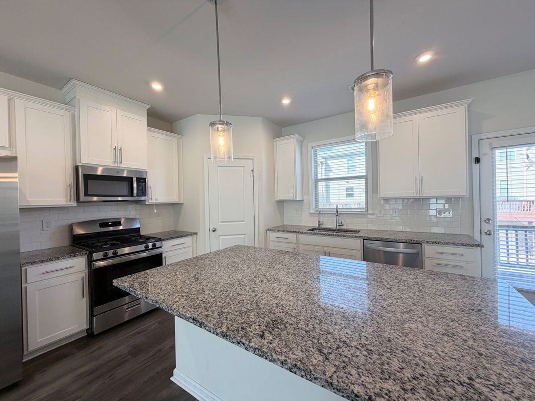 3668 Hidden Valley Cir - Photo 3 of 20