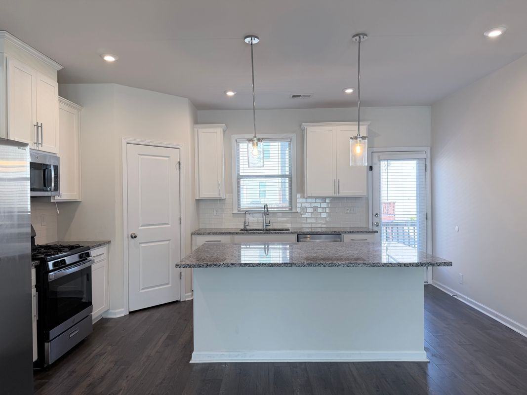 3668 Hidden Valley Cir - Photo 5 of 20