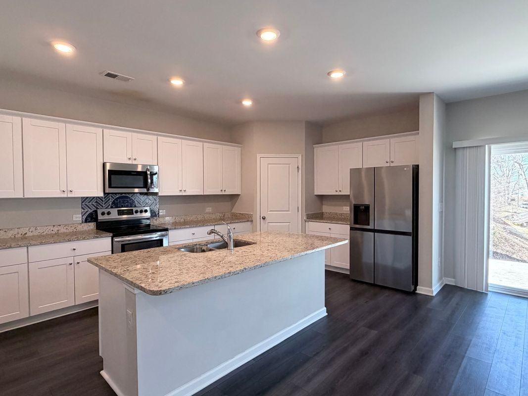 39 Wynn Way - Photo 3 of 16