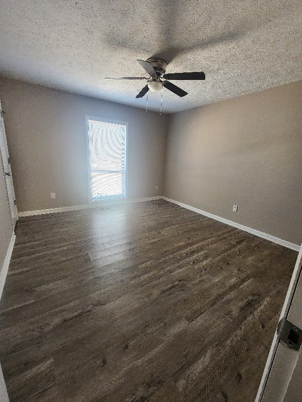 5750 Aftonshire Dr - Photo 3 of 8