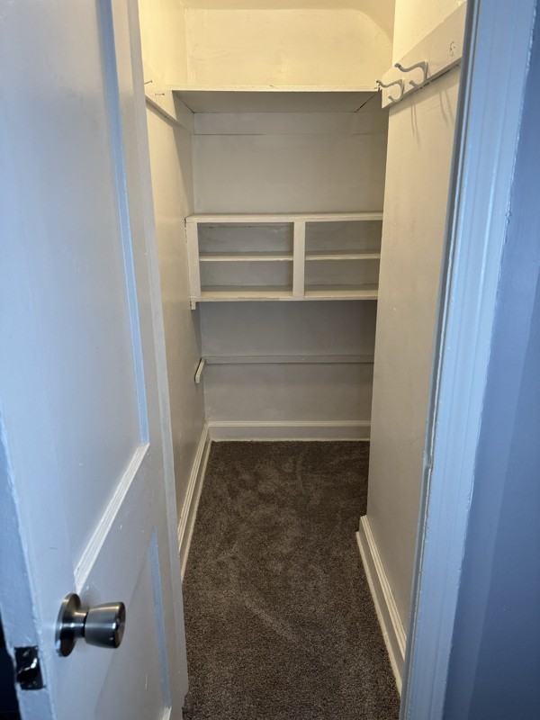 240 E Avon Rd #1 - Photo 5 of 9