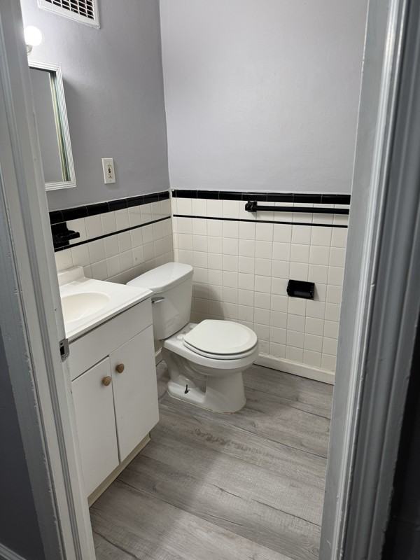 240 E Avon Rd #1 - Photo 6 of 9