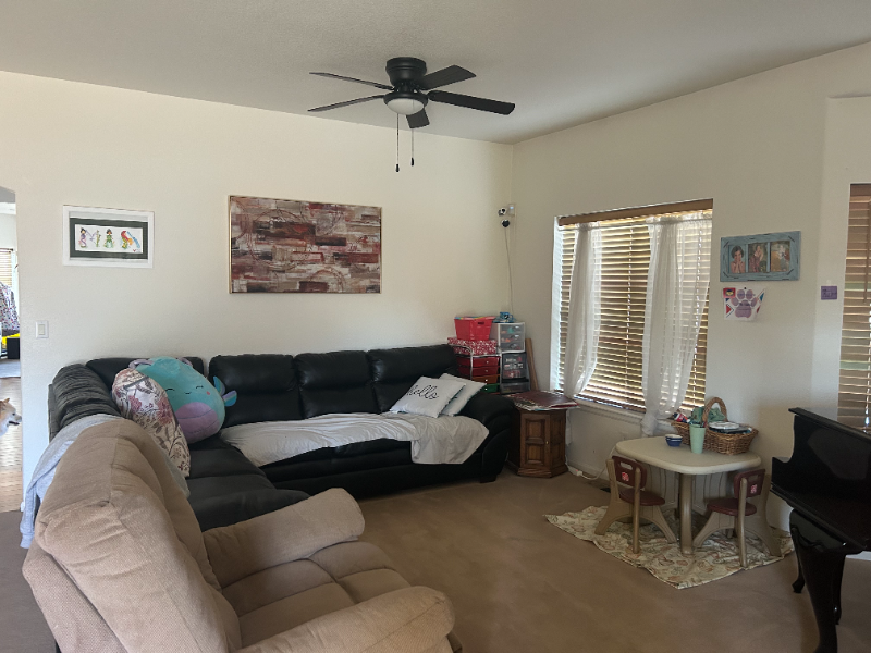 5335 Malta St - Photo 3 of 9