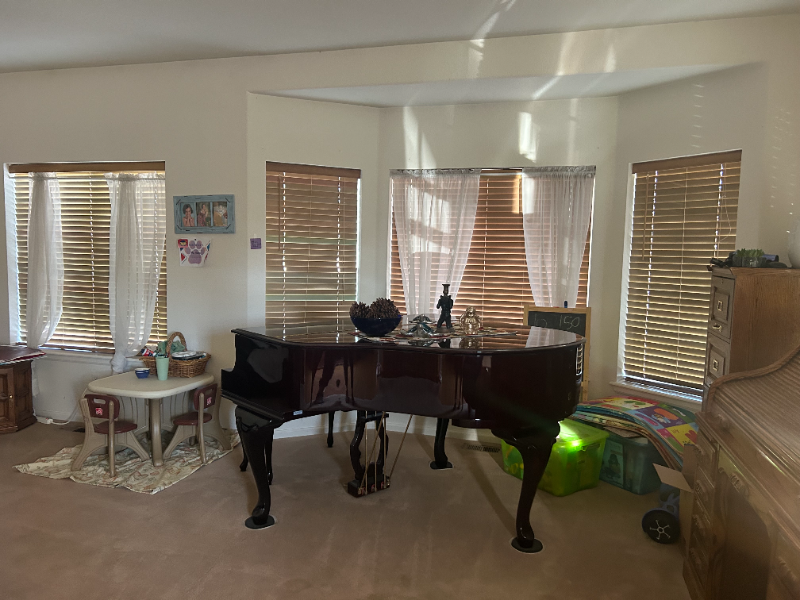 5335 Malta St - Photo 4 of 9