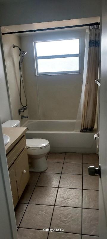 2039 Woodbridge Ln - Photo 4 of 7