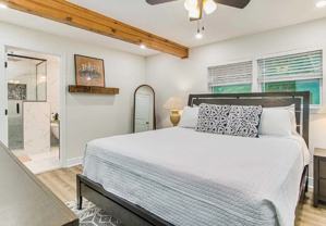 814 W Gonzalez St - Photo 1 of 1