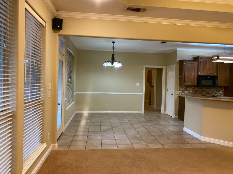 6707 Lawson Cir - Photo 3 of 20