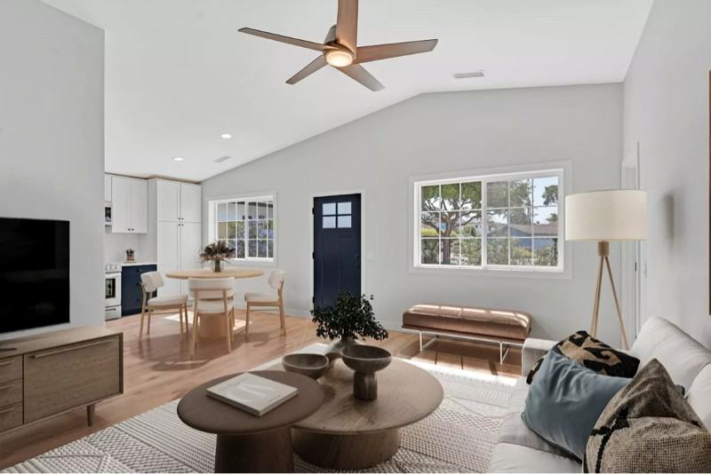 1304 Basswood Ave - Photo 4 of 16