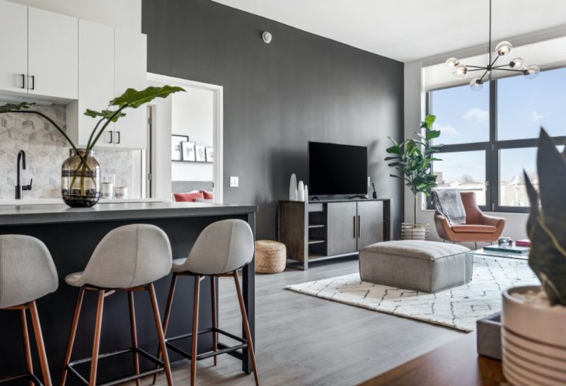 2477 N Milwaukee Ave - Photo 3 of 14