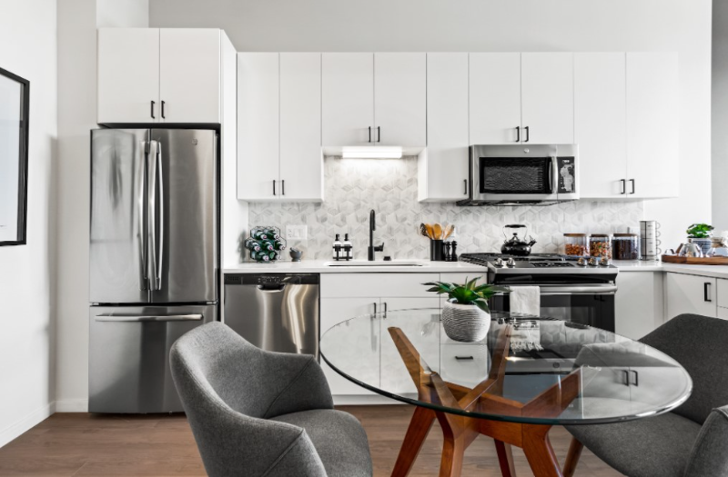 2477 N Milwaukee Ave - Photo 4 of 14