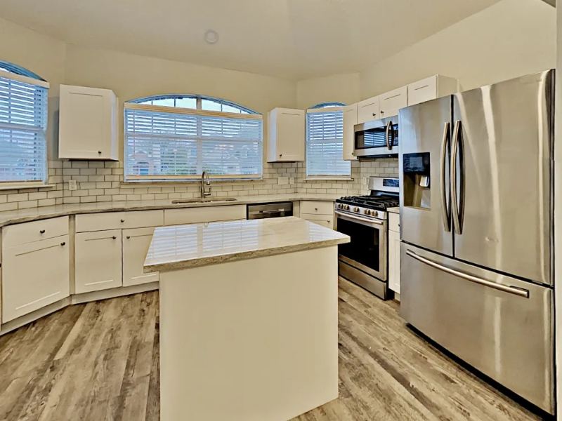 2408 Baretta Dr - Photo 3 of 14