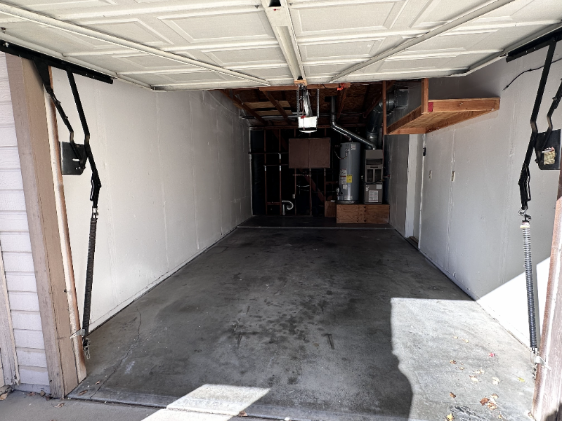 1421 Cimarron Ct #2 - Photo 6 of 10