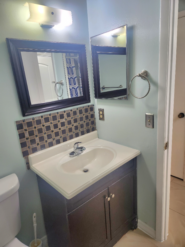 111 Hermosillo Dr - Photo 6 of 8