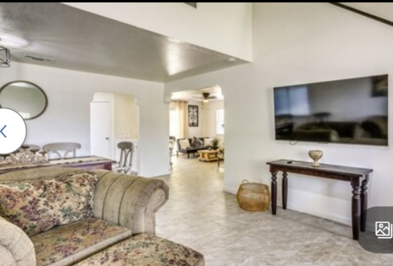 3530 N Lodi Ave - Photo 4 of 5