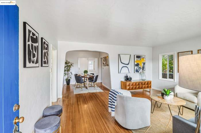 1565 Fir Ave - Photo 3 of 19