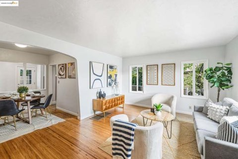 1565 Fir Ave - Photo 4 of 19