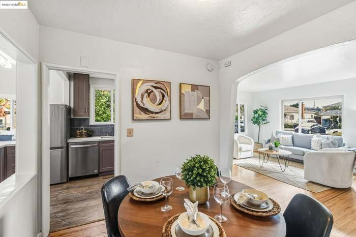 1565 Fir Ave - Photo 7 of 19