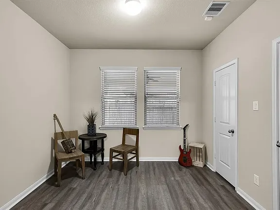 22526 Fobes Field Trail - Photo 2 of 8