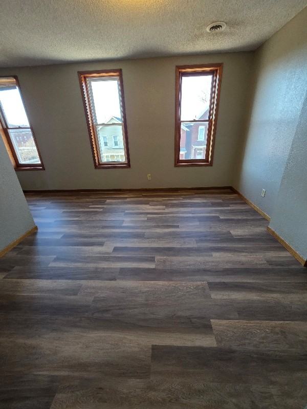 518 Rhomberg Ave #2 - Photo 3 of 6