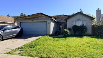 featured image of 5421 Governor Cir