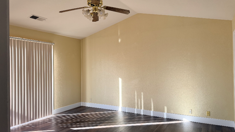 1169 Zumstein Ct - Photo 5 of 15