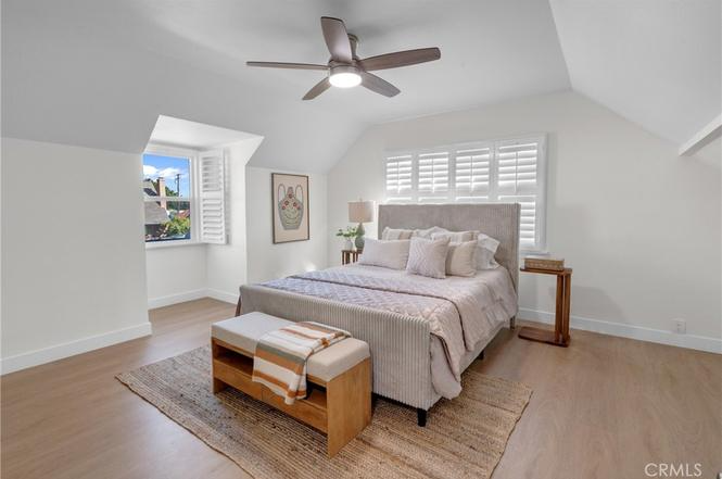 6261 Homewood Ave - Photo 7 of 11