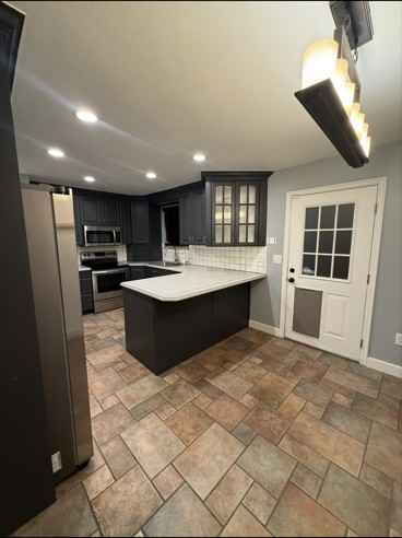 7598 Sw - Photo 2 of 4