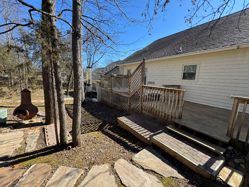 1112 Greywood Dr - Photo 4 of 18