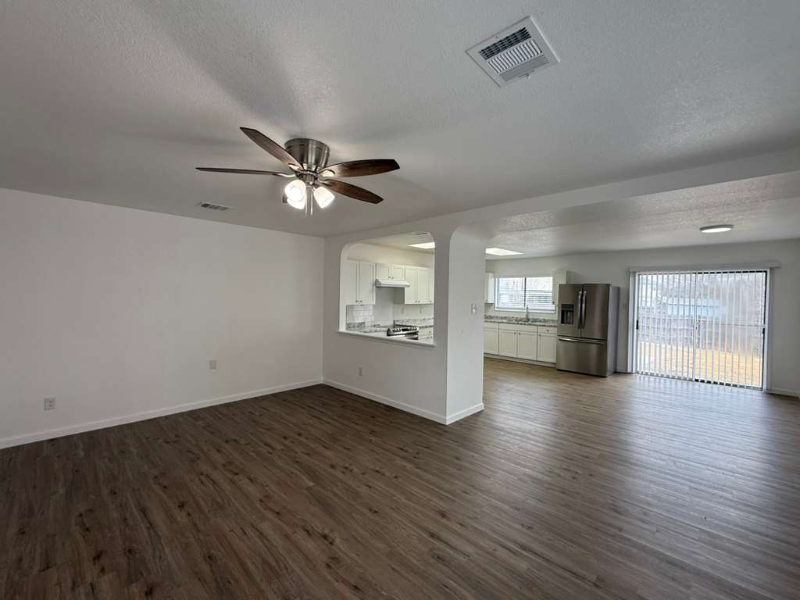 6491 Beech Trail Dr - Photo 3 of 18