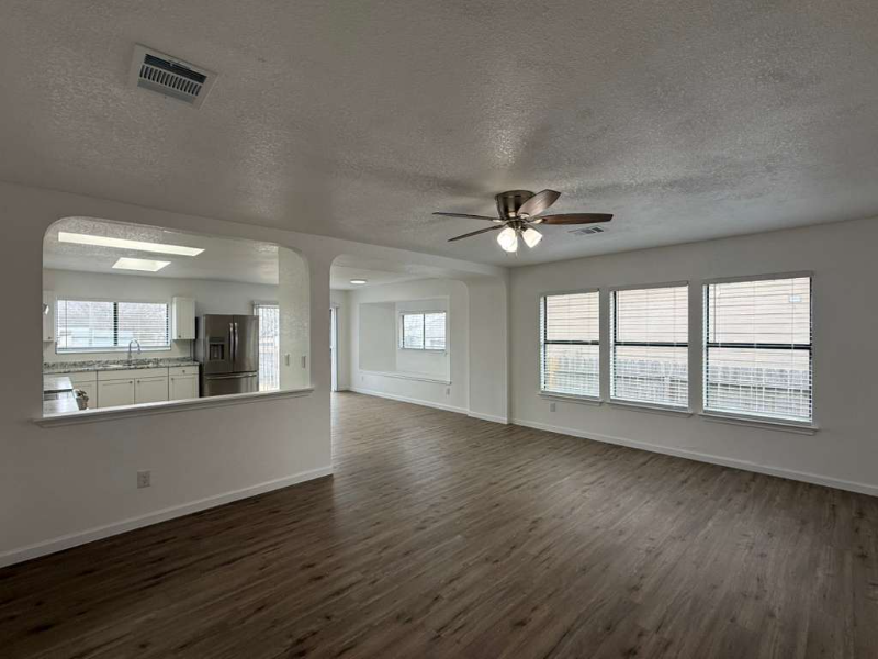 6491 Beech Trail Dr - Photo 4 of 18