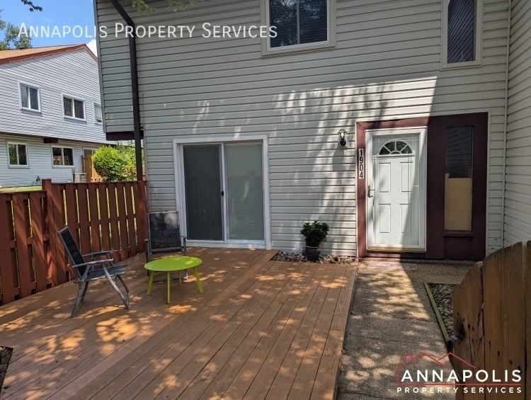 1904 Cavalier Cir - Photo 2 of 18