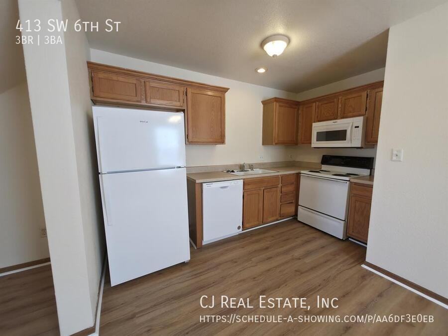 413 Sw 6th St - Photo 5 of 11