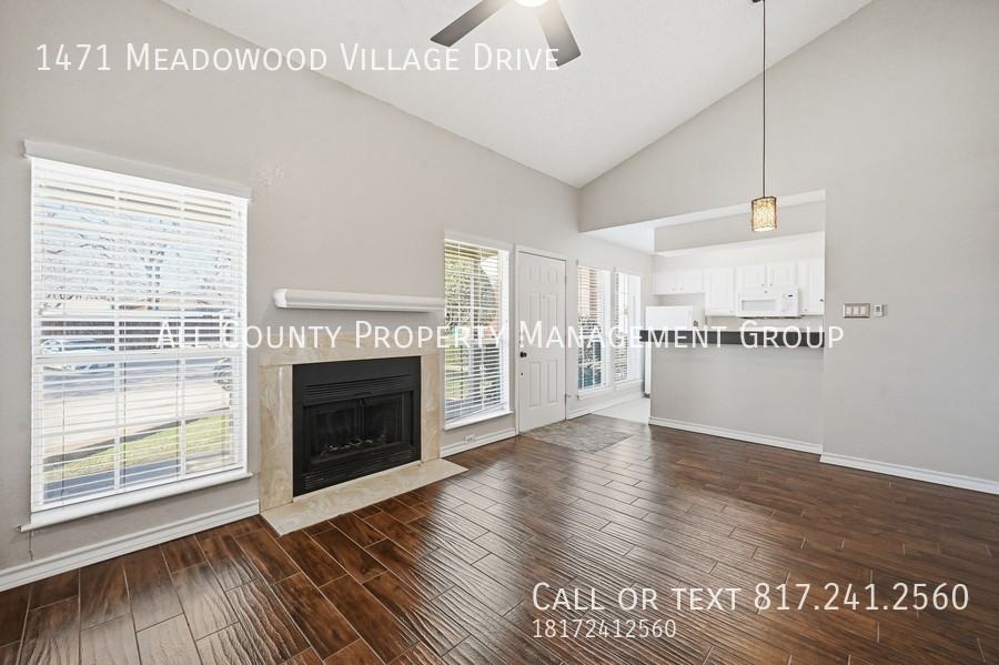 1471 Meadowood Village Dr - Photo 3 of 16